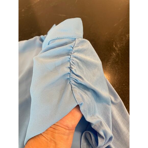 LOFT blue shirred shoulder sleeveless flowy v-neck with tie shell Med - Picture 9 of 9